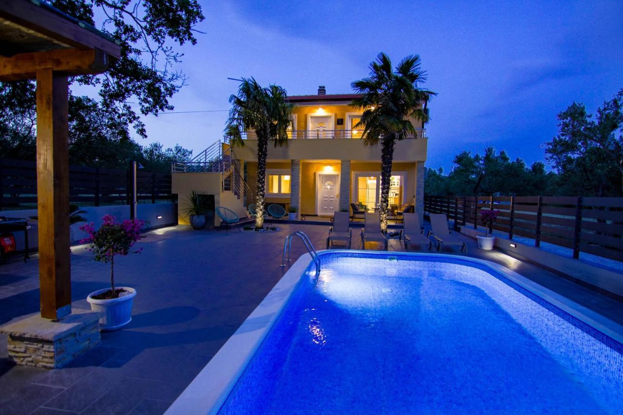 Villa Twins Sukosan With Heated Pool Exterior photo