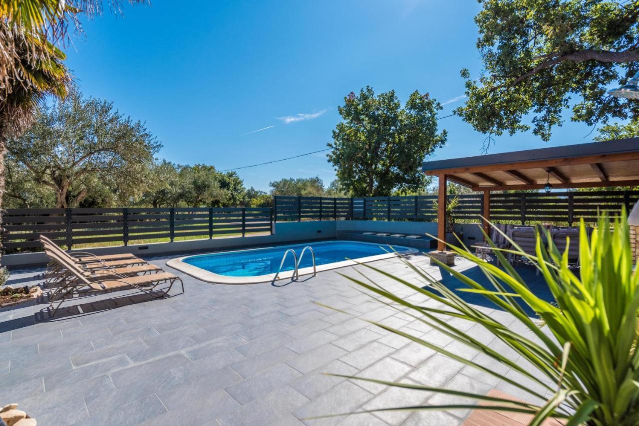 Villa Twins Sukosan With Heated Pool Exterior photo
